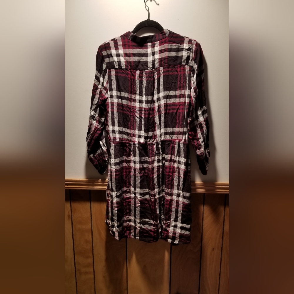 👙💫Dynamite plaid front zip shirt dress with double front pockets and tie - Picture 3 of 9